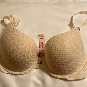 NWT Victoria’s Secret perfect shape bra. Size 34B. Cream color